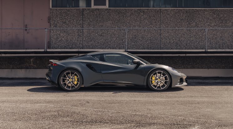 Lotus_Emira_KW_Solid_Piston_KW_V5_Standaufnahme_001.jpg