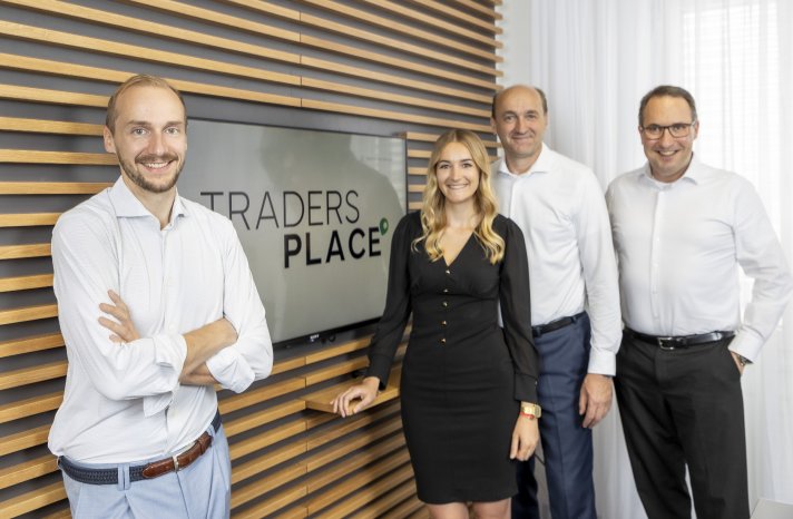 Traders_Place_24.jpg